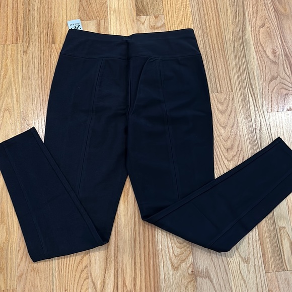 NWT Black Legging/Pants - Picture 4 of 5